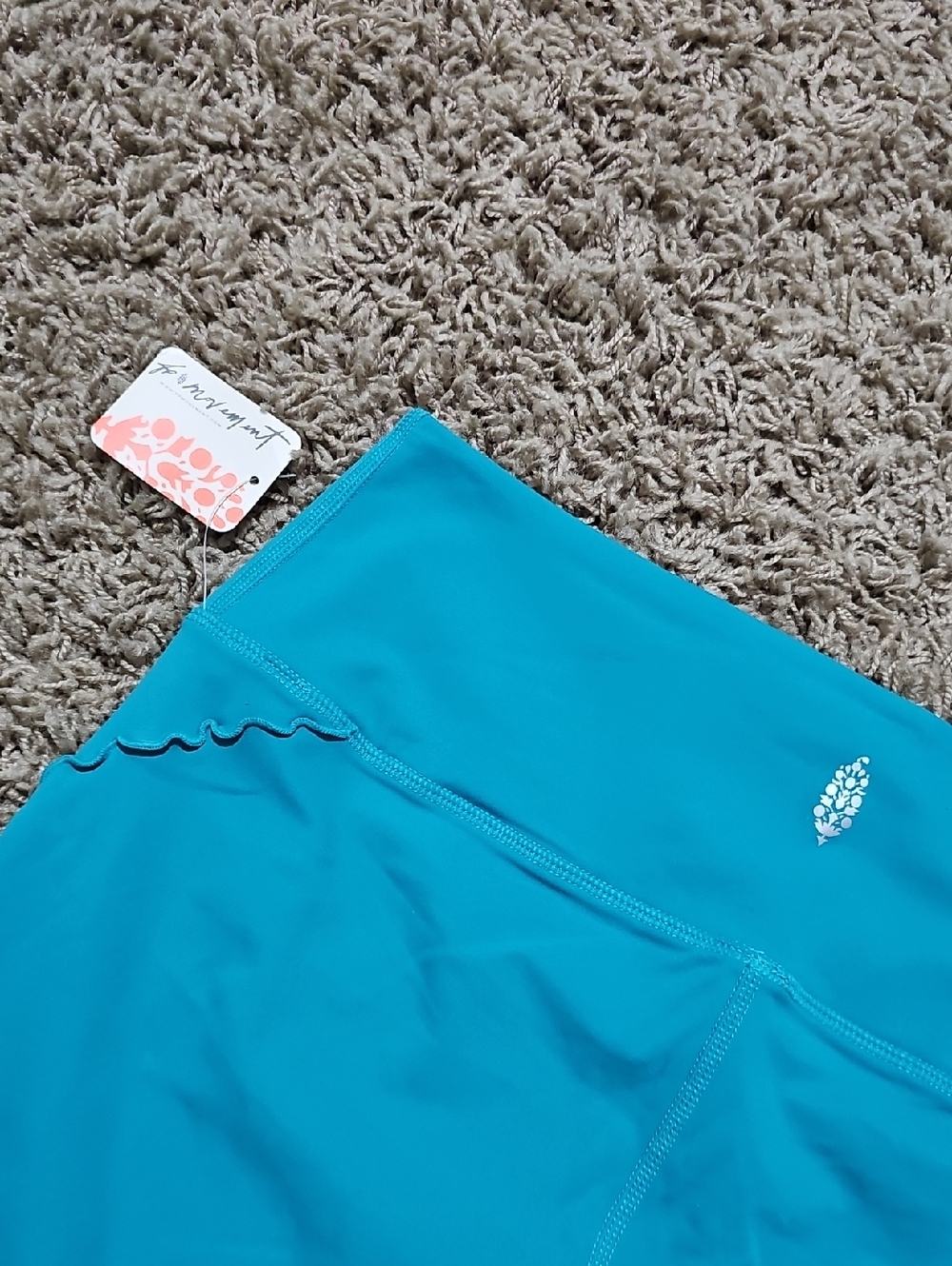 NWT Free People Leggings Wavy "Curvy Waters" Large - Picture 8 of 9